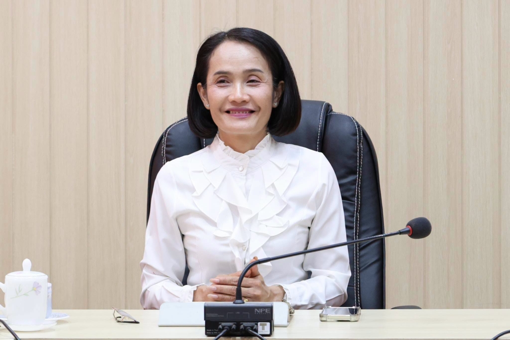 สพป.อุบลราชธานี เขต 1 เดินหน้าขับเคลื่อนองค์กรสีเขียว จัดประชุมสร้างความรู้ความเข้าใจแนวทาง "สำนักงานเขตพื้นที่การศึกษาสีเขียว" ประจำปี 2569