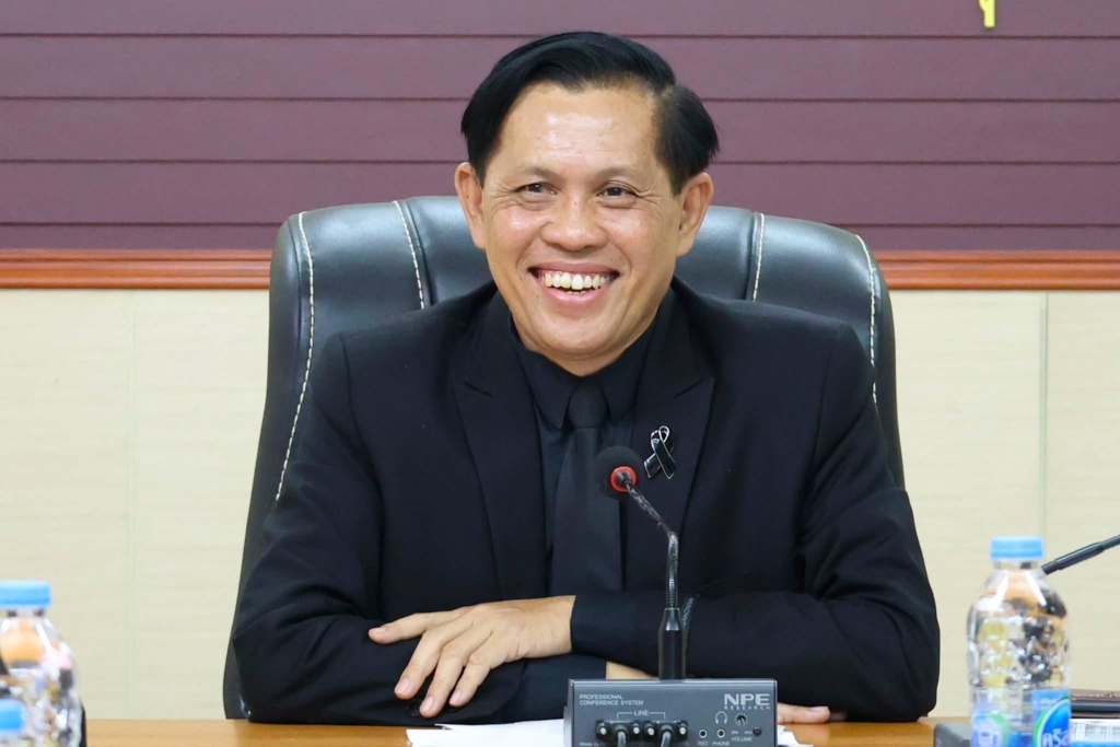สพป.อุบลราชธานี เขต 1 จัดประชุมคัดเลือกศึกษานิเทศก์ที่ปฏิบัติตนและปฏิบัติงานตามมาตรฐานตำแหน่งและวิทยฐานะได้อย่างเป็นประจักษ์ เพื่อยกย่องเชิดชูเกียรติและประกาศเกียรติคุณ ประจำปีงบประมาณ พ.ศ. 2569 ระดับเครือข่ายการนิเทศการศึกษาขั้นพื้นฐาน ประจำเขตตรวจราชการที่ 14 