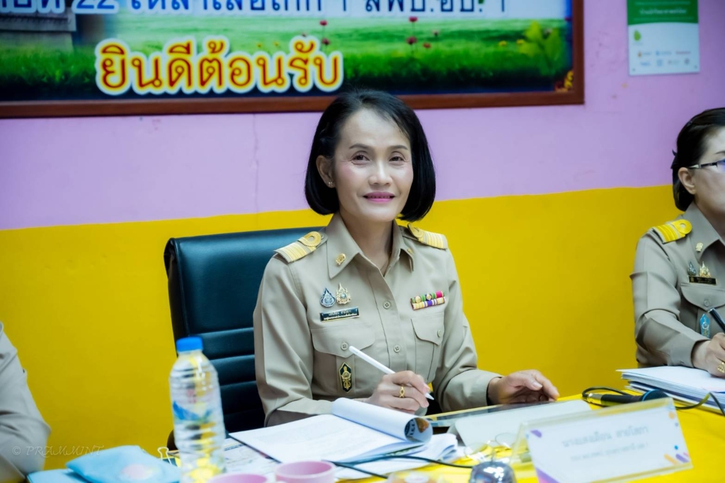 สพป.อุบลราชธานี เขต 1 ลงพื้นที่จัดเก็บข้อมูลการปฏิบัติงานของข้าราชการครูและบุคลากรทางการศึกษา สังกัด สพป.อุบลราชธานี เขต 1 ประจำปีงบประมาณ พ.ศ. 2569 ครั้งที่ 2 (1 เมษายน 2569 - 30 กันยายน 2569) ตำแหน่งผู้บริหารสถานศึกษา เครือข่ายสถานศึกษาที่ 22 (เหล่าเสือโก้ก 1) 