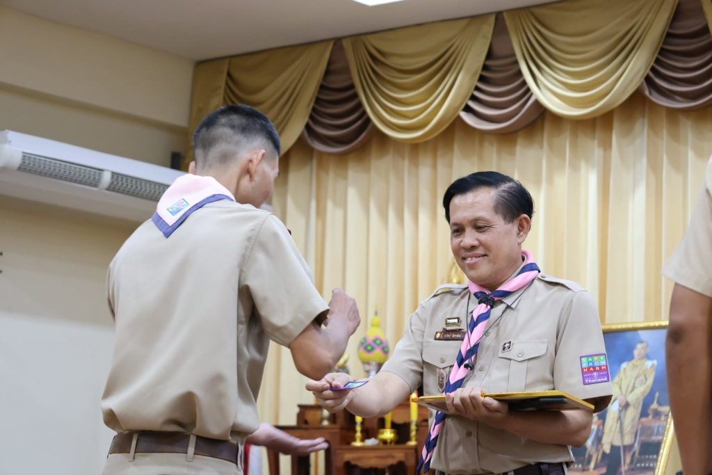 สำนักงานลูกเสือแห่งชาติ ร่วมกับ สำนักงานลูกเสือจังหวัดอุบลราชธานี จัดพิธีมอบเกียรติบัตรแก่ผู้ผ่านการฝึกอบรมบุคลากรทางการลูกเสือ เสริมสร้างความปลอดภัยจากการคุกคามในสถานศึกษา (Safe from Harm) รุ่นที่ 1
