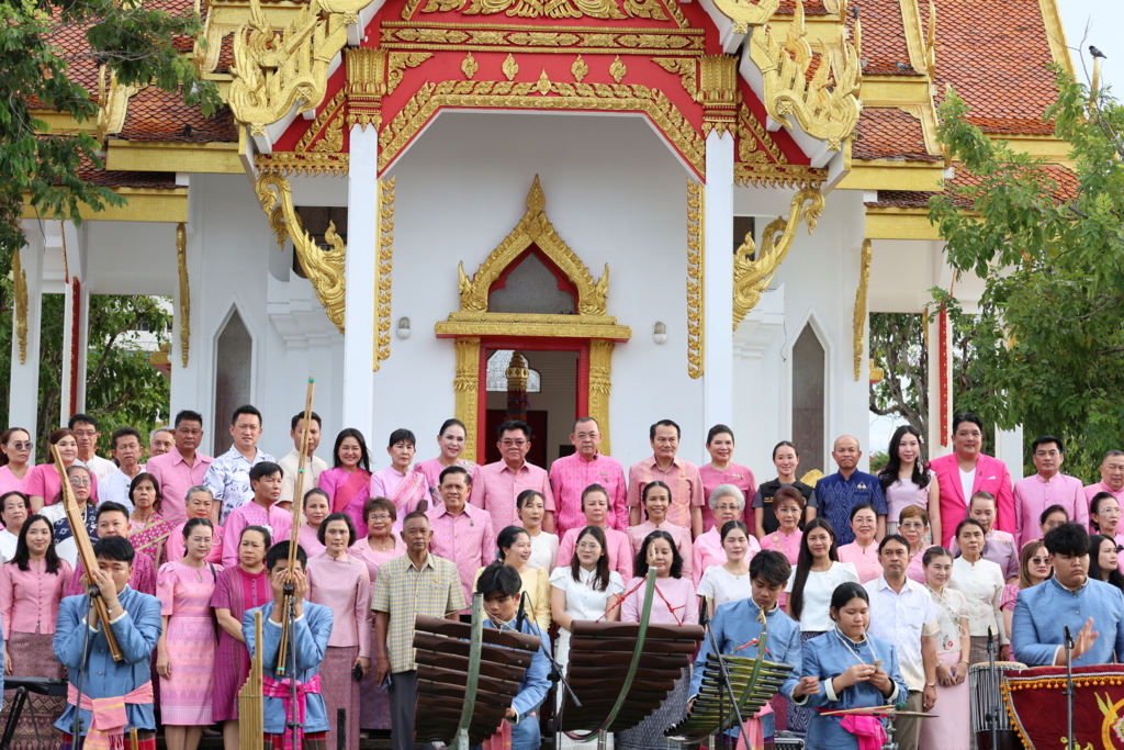 สพป.อุบลราชธานี เขต 1 ร่วมเป็นเกียรติในพิธีปล่อยขบวนต้นเทียนพรรษา เชื่อมโยงวัฒนธรรมอุบลฯ สู่สุราษฎร์ธานี ประจำปี 2569