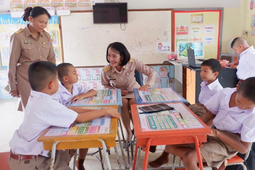 สพป.อุบลราชธานี เขต 1 การนิเทศติดตามและประเมินผล การดำเนินโครงการพัฒนาคุณภาพการจัดการศึกษาเรียนรวม และโครงการส่งเสริมศักยภาพและพัฒนาทักษะอาชีพเข็มกลัดดอกไม้จากผ้า สู่การสร้างสวัสดิการแก่ครอบครัวนักเรียนพิการ ประจำปีการศึกษา 2569